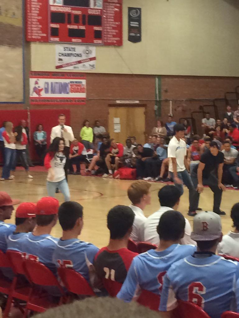comment_fairy's tweet photo. Great assembly Matadors!! http://t.co/neYRcLgPmC