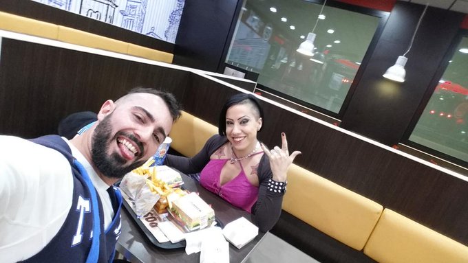 Y esto por lo bien que lo je hecho hoy, triple woper con mi @GigiLoveX http://t.co/Bop8RWMXne<a href="/tag/porn"class="tags"><span>#porn</span></a><a href="/tag/virtualreality"class="tags"><span>#virtualreality</span></a>