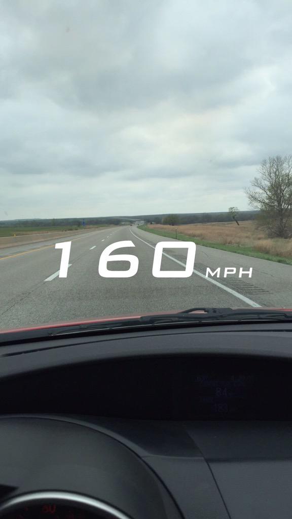 Corbin Rasmussen sur Twitter : "Has anyone else noticed that the snapchat speed filter is backwards? That should say km/h not mph. #oops http://t.co/xnAMlenuQS"