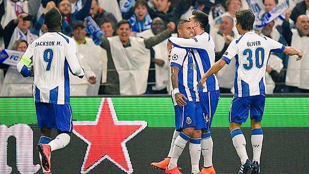 FPhotoed's tweet image. Porto 3-1 Bayern Munich // #UCL