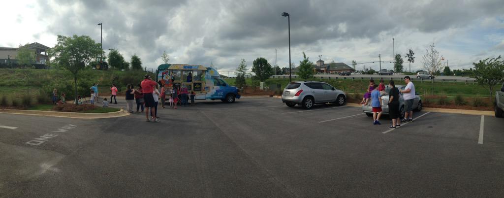 Just one SMALL group of people who came by today! What a GREAT turnout! Chill Out Day= Success!! #konaice