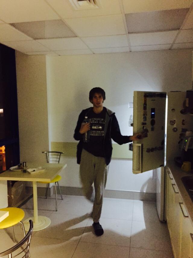 prbshechka's tweet photo. Who do you think is getting hungry tonight?))
@natusvincere @DendiBoss #VoteForNavi http://t.co/laHZ4gMgPY