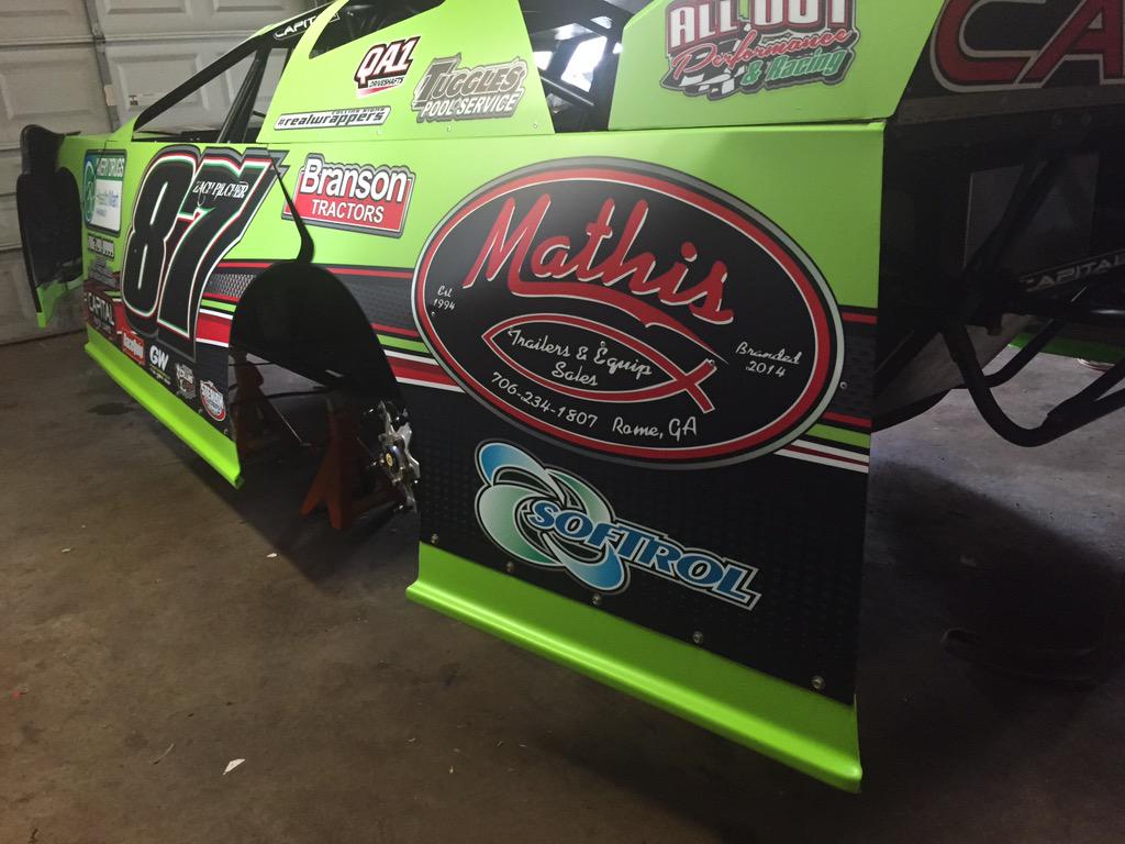 ZPR_87's tweet photo. New look on our @capitalracecars for 2015 by @kenny_collins1 #ZPR #collinssigns #realwrappers #capitalracecars http://t.co/lh0IgYgHPk