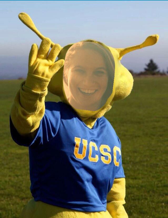 lexinecar's tweet photo. It's official, I am going to be a banana slug. S/o to my banana suit 4 preparing me for greatness 🍌🐌 #fiatslug #UCSC http://t.co/OVId4JmHq8