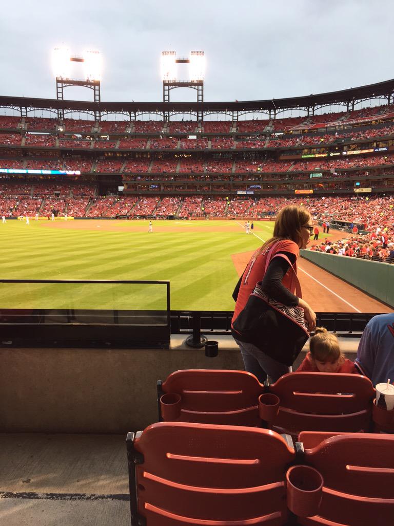 JEbaby4's tweet photo. @Schafe14 @itsmando20 this is my seat tonight! I'll take it #leftfieldlanding @STLWizard http://t.co/hTcFtLzUzq