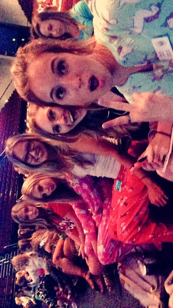 nicollemaariee's tweet photo. CPA exec chillin #wheresDeb #cpaworkshop15 http://t.co/7lMZ5b5Pyf