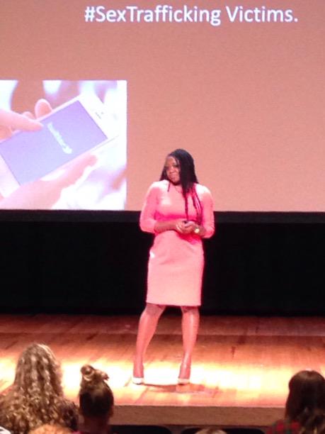 SPARKnoteS_'s tweet photo. I'm listening to @Toshia_Shaw speak about how to make a difference in the lives of #SexTraffickingVictims http://t.co/IBhxZWWesJ