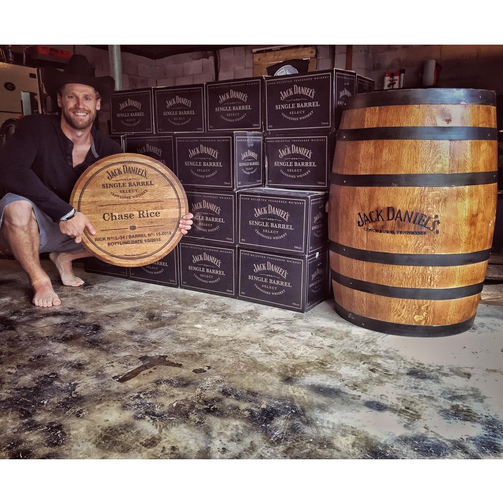 ChaseRiceMusic's tweet photo. Drinks on me the next 10 years. Official owner of an entire barrel of @JackDaniels_US http://t.co/kf32hS66aP