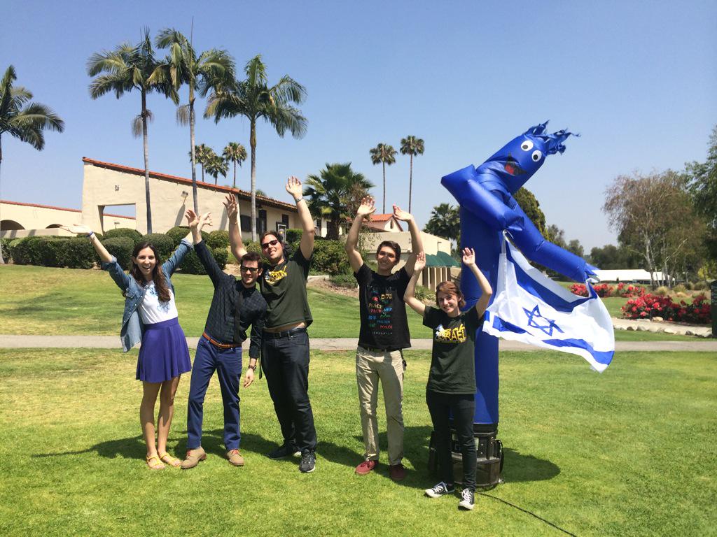 YaelRSteinberg's tweet image. @cppbfi loves Israel and wacky inflatable tube man! @HasbaraFellows