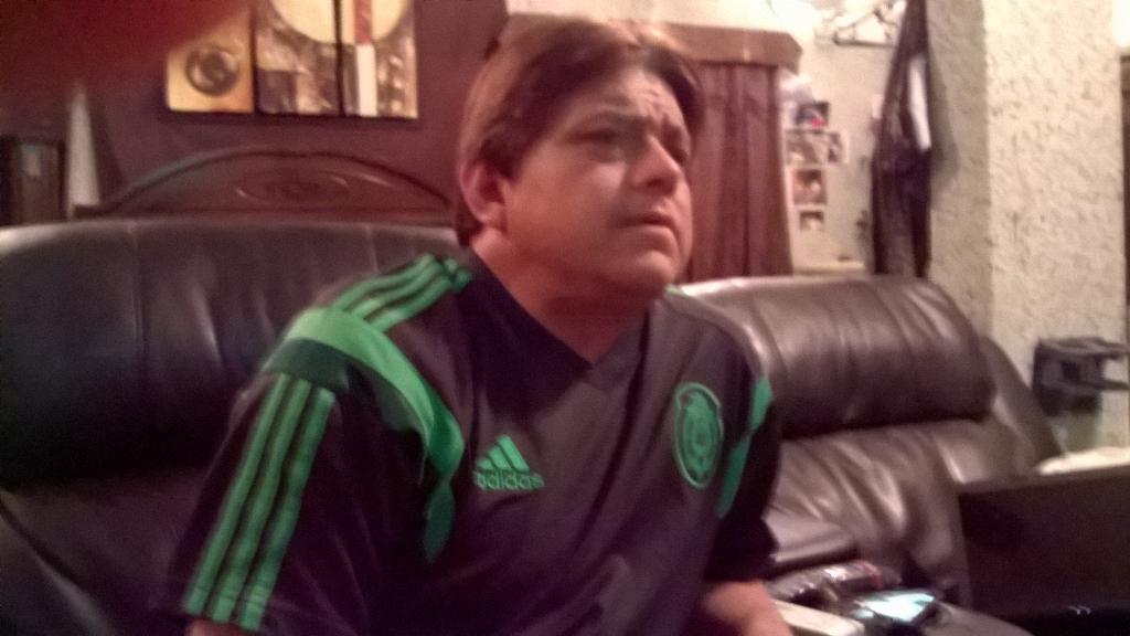 daryl_samuel's tweet photo. #MetemePiojo.....quiero ganar este clasico vamos chavos!!!!!!! http://t.co/XcsQwlMsXu