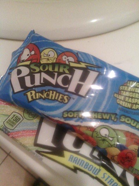 _ItsJazz's tweet photo. First time trying these! Sour candy is one of my favorites! Thank you @Influenster #CampusVoxBox #influenster #voxbox http://t.co/PmX5TxCKkb