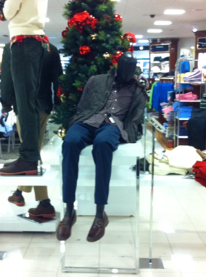 GoodLoveBand's tweet photo. This must be the only guy at the mall that's had more to drink than me tonight http://t.co/MnC8nCZ0AF
