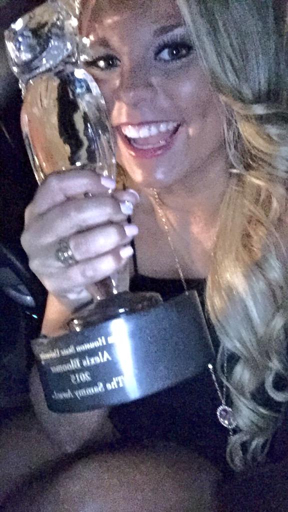 alexisbloomertv's tweet photo. Well guys, we did it. Thank you EVERYONE for your support and love. I'm so honored. Thank you @SamHoustonState! http://t.co/VaFORiCIgE