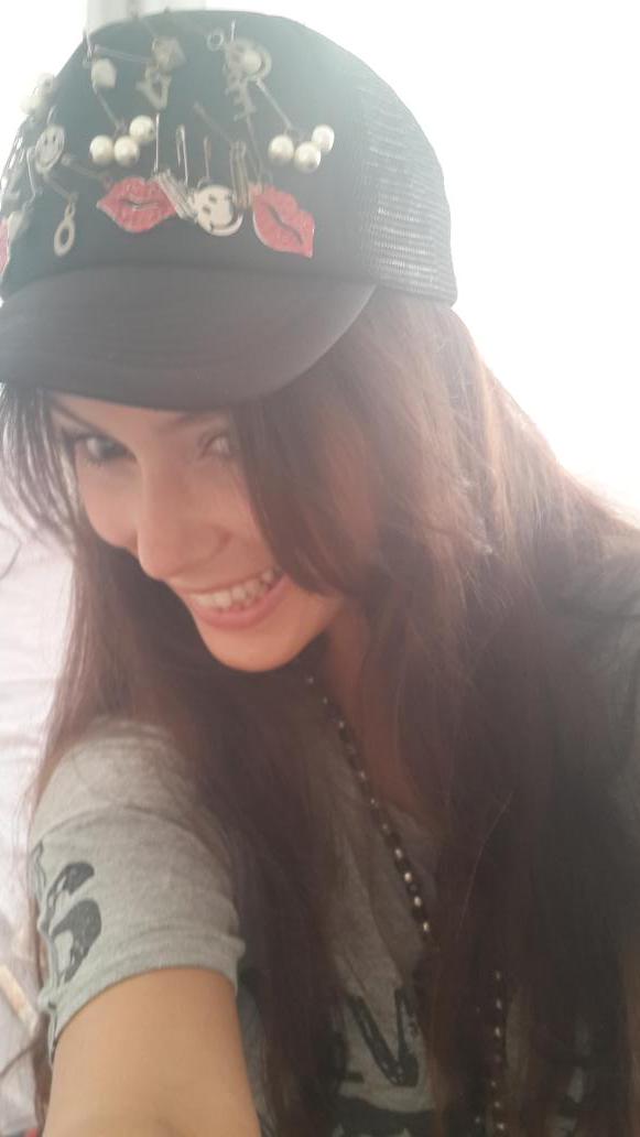 fujialonso's tweet photo. FUCk ! ☝ #lookstreet #cute #attitude #cool #fresh http://t.co/CrZpYMLhz0