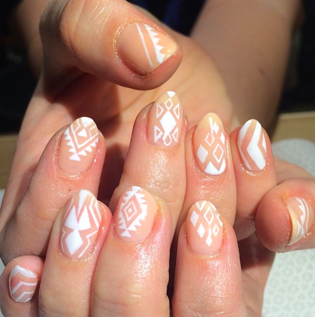 VFShopInsider's tweet photo. #Miami is nailing it with @vanityprojects #LOVEFL #LIKEALOCAL #nailart #beauty 
http://t.co/h7yyD3ZbXm http://t.co/YYBjEGBNez