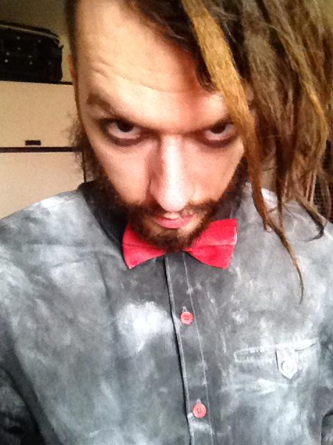 bryanFIGHT_'s tweet photo. I've been dead for days, but I roam the earth for the answers... http://t.co/UNT8pPYgx5