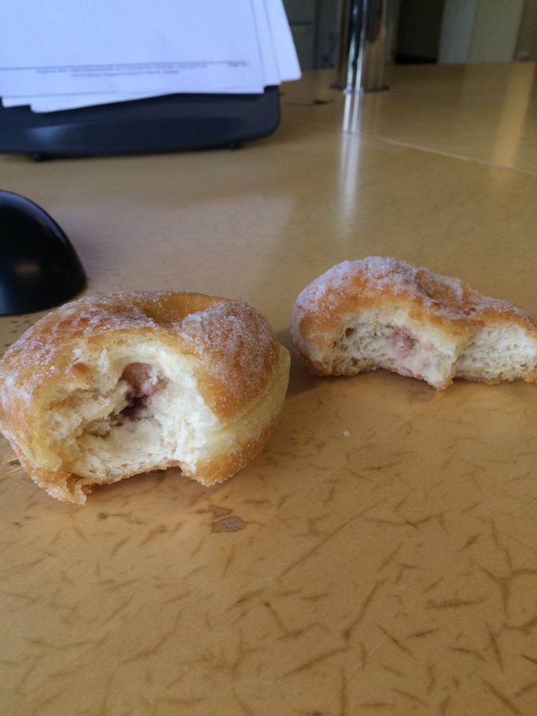 jesscogg88's tweet photo. @sainsburys 
Very disappointed to buy JAM doughnuts from my local store.But NO JAM inside!!Don't buy from here! http://t.co/hK9i2DAscf