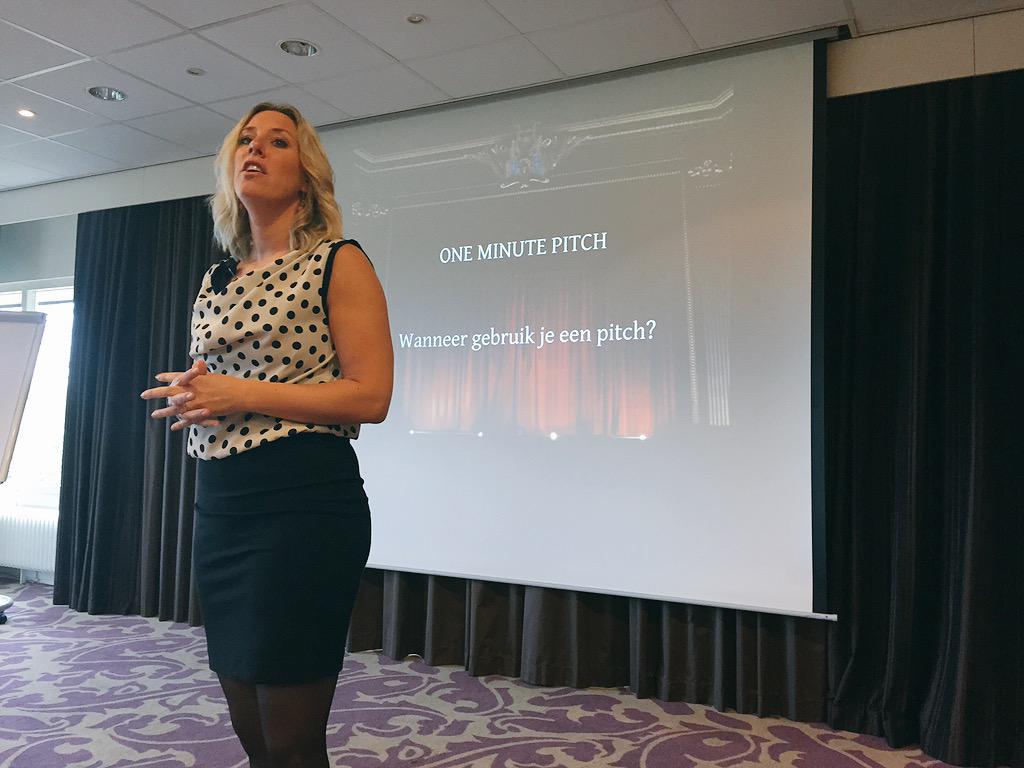 pngtwente's tweet photo. Erg leuk, de interactieve workshop van @esther_schmidt van @FocusXL. #kennisdelen http://t.co/AnTITxbSYk