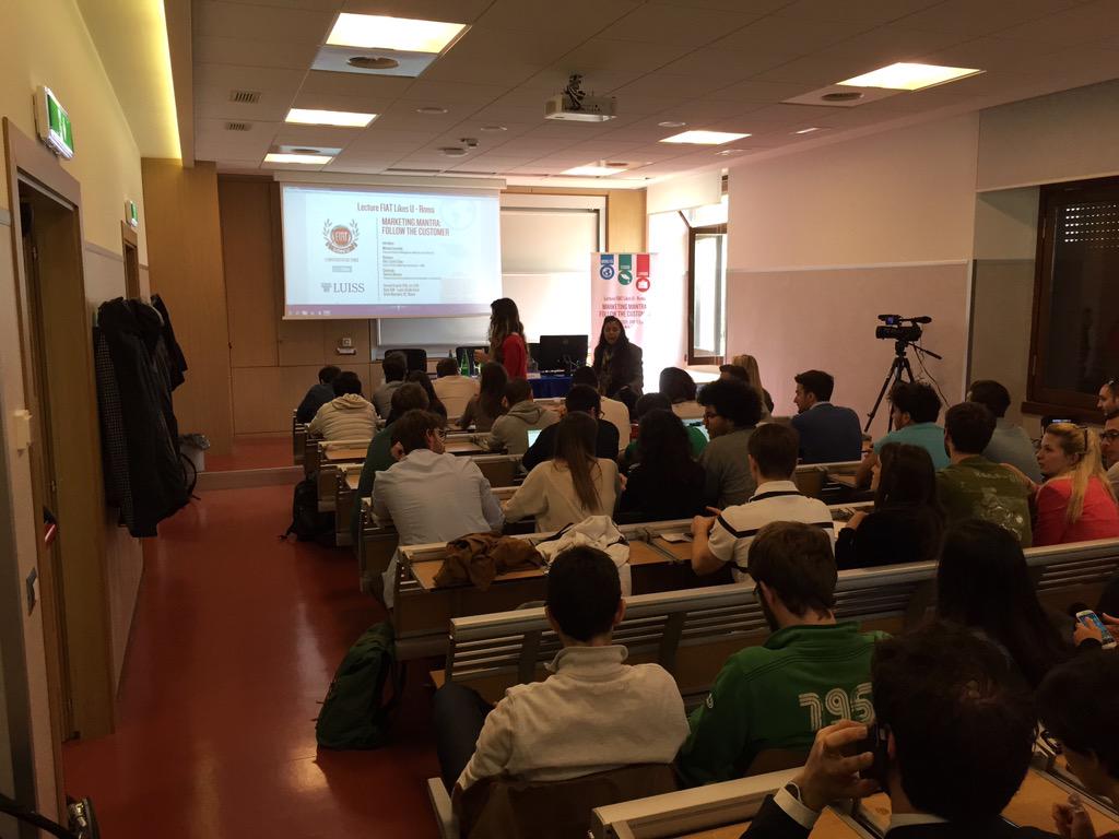 fiat's tweet photo. Tutto pronto alla @UniLUISS di Roma per la lectio magistralis di #FiatLikesU. Seguitela. http://t.co/uSQJVQoGa3