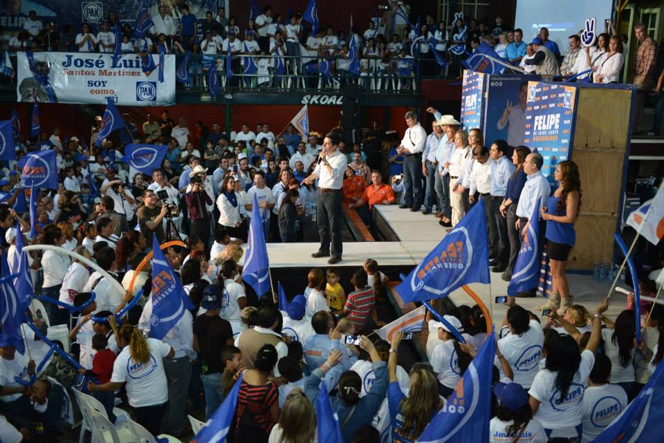 FelipeCantuR's tweet photo. Siempre es un gusto regresar a Sabinas Hidalgo, un municipio lleno de entusiasmo para mejorar #NL #FelipeContigo http://t.co/kHosvqK5ST