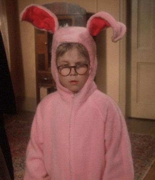 Happy Birthday to Peter Billingsley, aka Ralphie from A Christmas Story, who turns 44 today! 