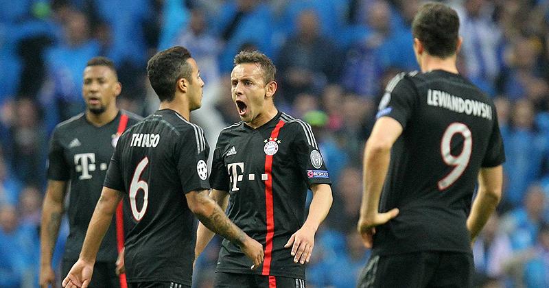 Eurosport_DE's tweet photo. Der Blackout-#FCBayern: Wo war die Gegenwehr? https://t.co/P6J9oOLNBN #PortoBayern #PORFCB #FCB http://t.co/ByB5Ij5sKD