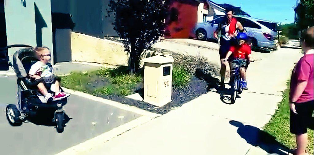 fezspencer's tweet photo. Inaugural ride on the birthday bike! #nostacks http://t.co/rq4MUBhece