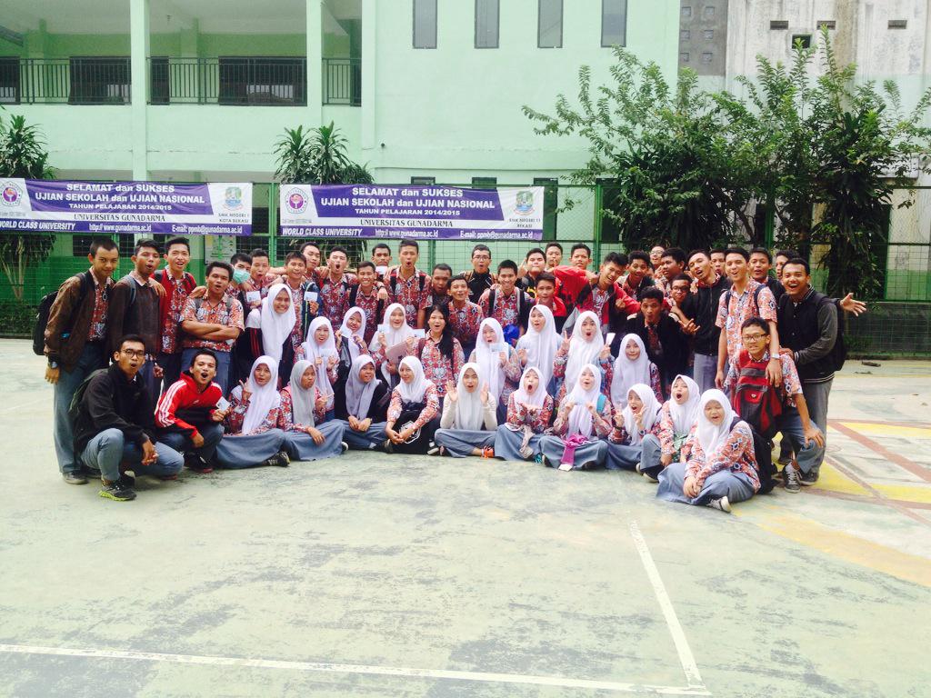 BASE_16's tweet photo. Lihat muka mereka sesudah pertempuran terakhir. :v http://t.co/jT4GDdWKK0