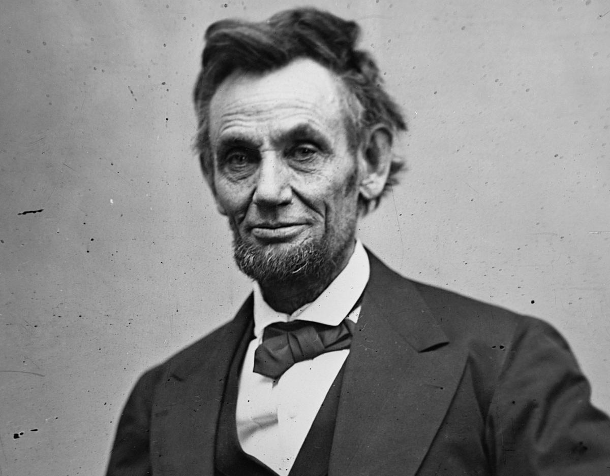 maximaxoo's tweet photo. Alternate #History: #WhatIf #Lincoln had lived? #AnotherAmerica
► http://t.co/IOQhAXWjov via @DNews http://t.co/Y6SOCuEfiM