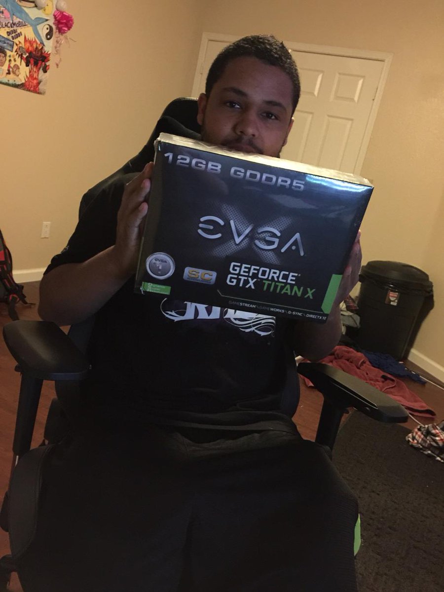 nmplol's tweet image. Giveaway of @Sodapoppintv Titan X. All you have to do is RT to enter! Goodluck!