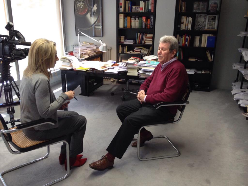 rtvenoticies's tweet photo. #avui a l' #Entrevista tota una vida dedicada a l'edició : Jorge Herralde @AnagramaEditor 14 h #la1HD http://t.co/JAZYTieWDq