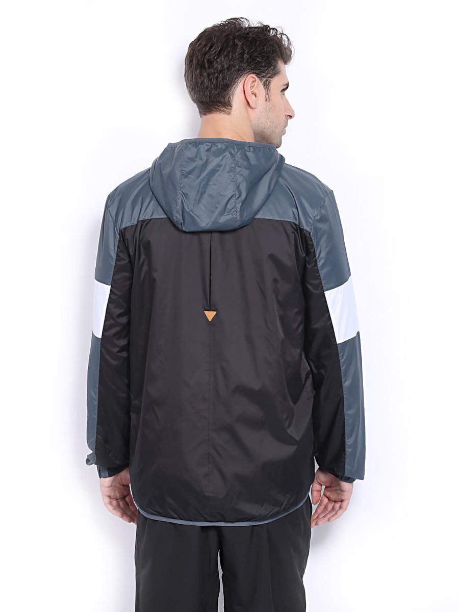 Ready Stock, Siap kirim. "Jaket Waterproof Arsenal" Bhan Parasut, Hrga 160rb. CP 085797863055. Pin 26DC7A4E