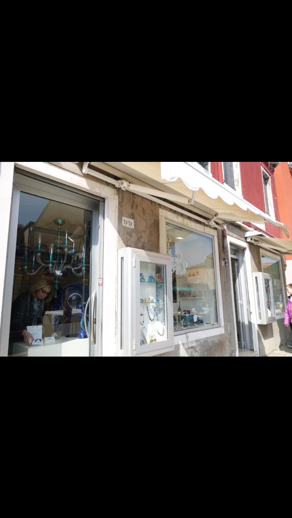 BrancocoItaly's tweet photo. 大ニュース！！！
ついに、、
先日ご紹介した、Brancoco Italyで使用している、ベネチアングラスのお店 Glass FantasyでもBrancoco Italyの販売させて頂くことに♪ 
本場でも大人気です♪ http://t.co/gHk3KRLZ9W