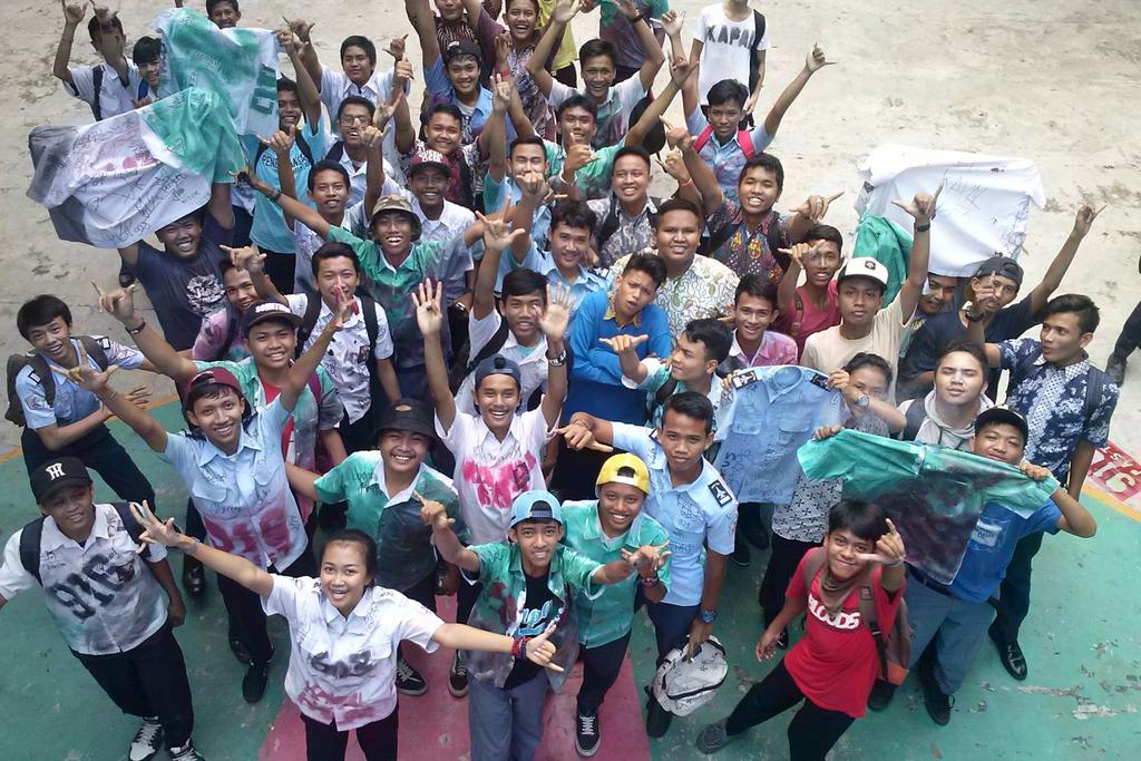 RifkyQushayyi's tweet photo. @STMKAPAL603 @Kapal603916 @64SMART @kapal929 @kapal502most #save2015 http://t.co/FRKDHbEtKq