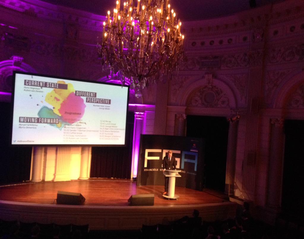 FSAmsterdam's tweet photo. Opening gedaan door @Bartvoorn in het prachtige @Concertgebouw #ideasoftmrw #valuesinfinance http://t.co/cK1Hoxt8JR