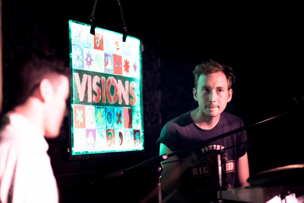 visionsssss tweet picture