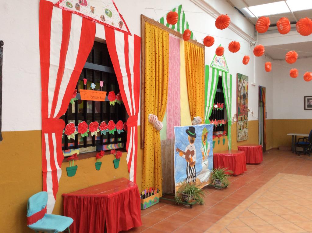 EBerriM's tweet photo. Y con la primavera vamos conociendo la feria.@salesianotriana http://t.co/tFPNBCPKtJ