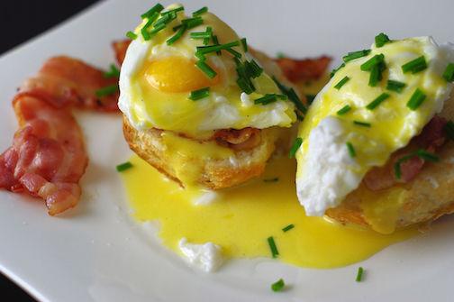 mojopages's tweet photo. Wishing it was the weekend right about now... Happy #NationalEggsBenedictDay #TreatYoSelf http://t.co/O9joHplDwF