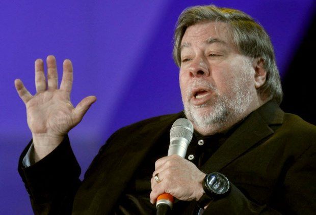 Apple co-founder <a href="/stevewoz/">Steve Wozniak</a> will be kicking off the 80th Springfield Public Forum in May ow.ly/LH4TH