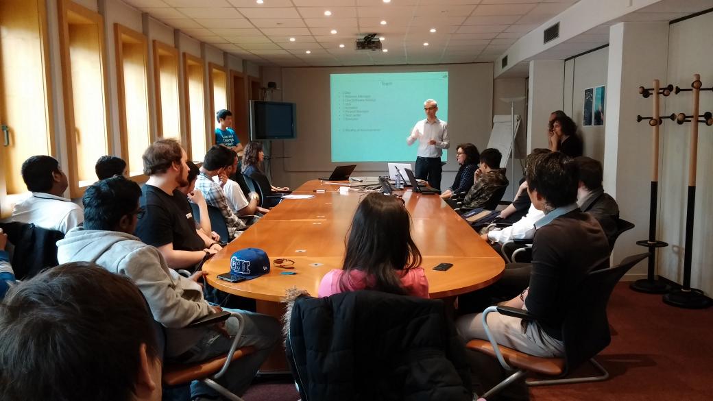 RT «<a href="/justlmills/">Justine Mills</a> Session de decouverte pour @EmmaEpitech @IBMFranceLab - content de partager! »