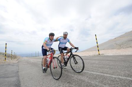 2015 fietsshirt voor <a href="/opnaardetopEMV/">Equipe Mont Ventoux  (De enige echte)</a> is goedgekeurd. Productie <a href="/bioracer/">bioracer</a> kan van start! #fietsen #grafisch #ontwerp