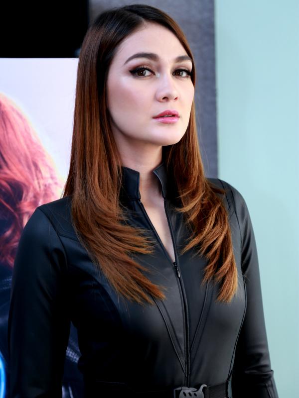 Luna Maya Ingin Tunjukkan Kekuatan Black Widow yang Sebenarnya. http. 