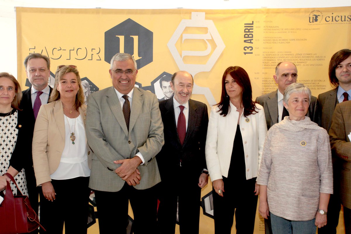 unisevilla's tweet photo. Os resumimos en imágenes todo lo que disfrutamos en #FactorU 📷📷📷 http://t.co/mKmboQeTsI @FactorU_ http://t.co/0v0P67rbtw