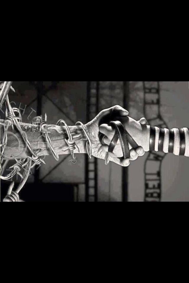 Nezo_329's tweet photo. Never Forget - Yom Hashoah.
#machiahnow http://t.co/s0FaAMWsvm