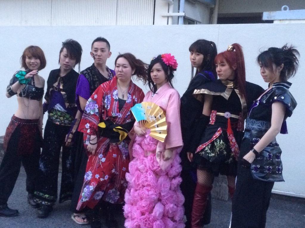 ぽん サイレント静子 休止中 和楽器バンド Xjapan 金爆などが大好きです 恐れ多くも亜沙さんのコスをさせていただいております 和楽器バンド 八重流 Rtされてフォロワーが増えればいいのに Http T Co Vwazbid2jo