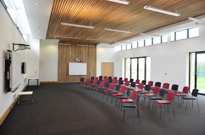 RLangworthy1's tweet photo. Looking for a training/conference facility? Look no further than Dragon Park! 01633 282911/@DragonParkNFDC for info http://t.co/2jpqBwwTGw