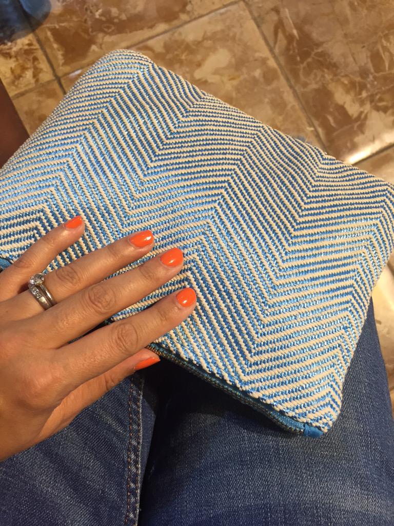 stylekt11's tweet photo. Love the @stradivarius clutch for summer http://t.co/Lwr4h66OTI