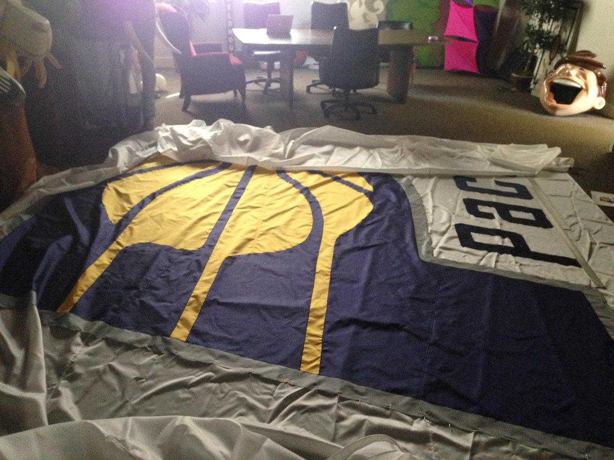 expodesigners's tweet photo. #Indianapolis sporting event flags. The bigger the better! #pacers #indianapolissports #indians http://t.co/I7e2CiYZj0