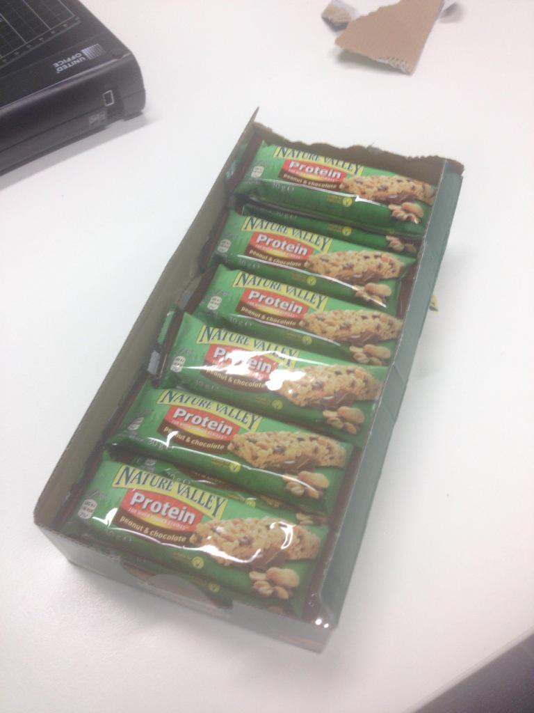 UcdCssExpo's tweet photo. Hey @NatureValley thanks for the bars for our Expo! http://t.co/IM1fksSykD