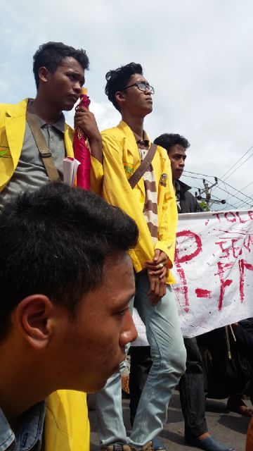 Km mahasiswa yg mmbela rkyat, bkn mahasiswa mmbela pnguasa rkus, selamatkan bumi rembang #saverembang <a href="/saverembang/">#BangunIndonesia</a>